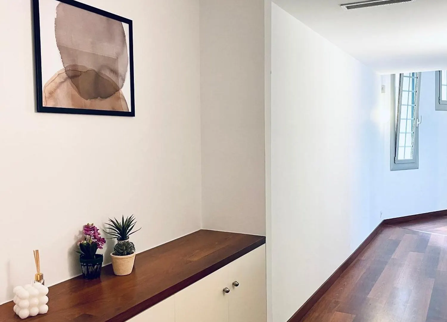 Via Laietana 2 Bed & Breakfast Barcelona Spain